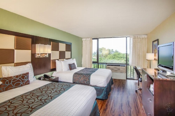 Red Lion Hotel Monterey image 10