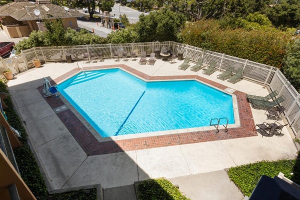 Red Lion Hotel Monterey image 17