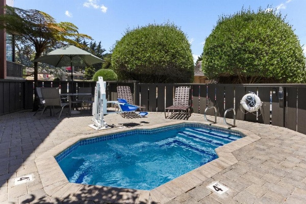 Red Lion Hotel Monterey image 21